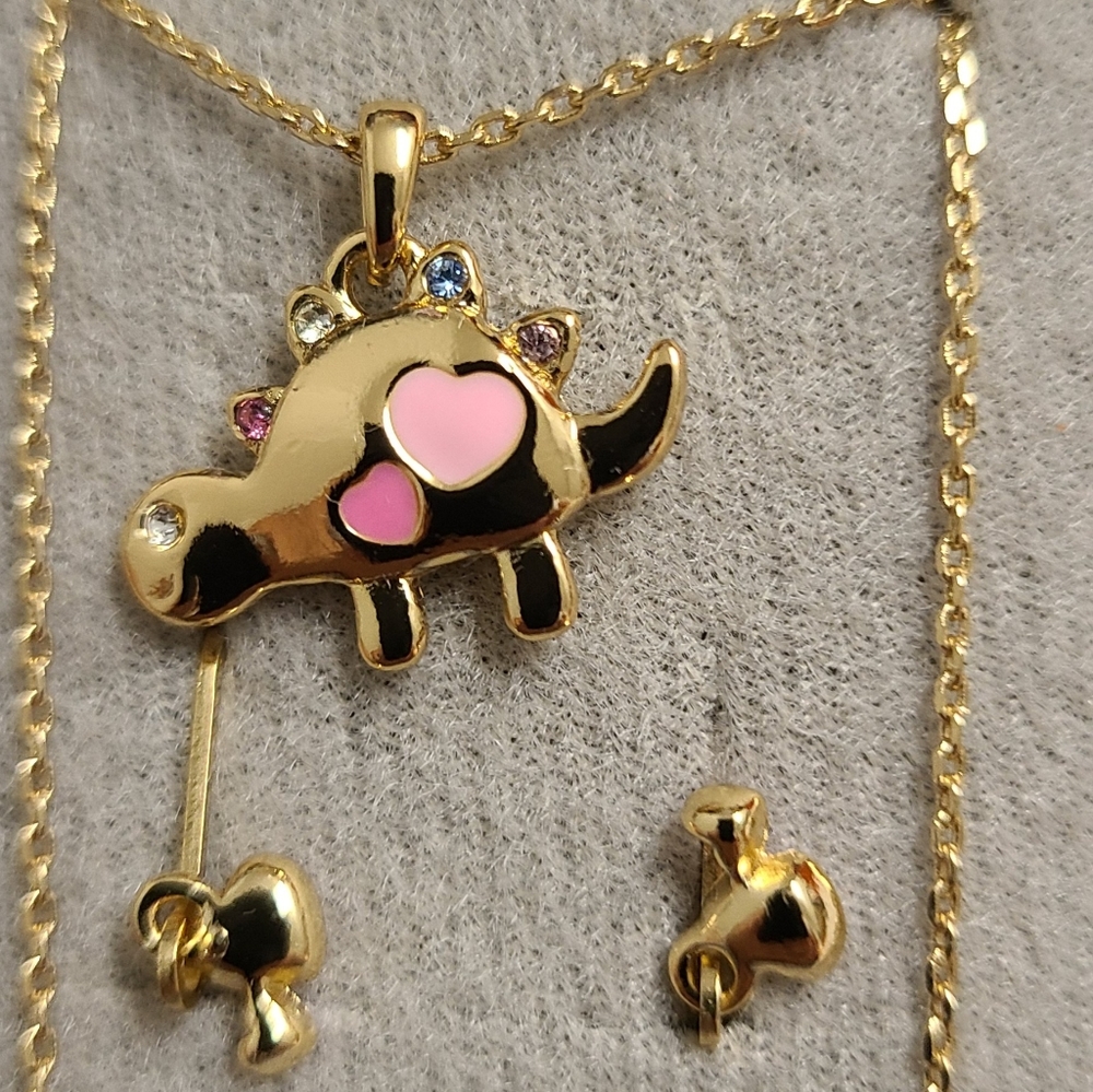 Child's earrings